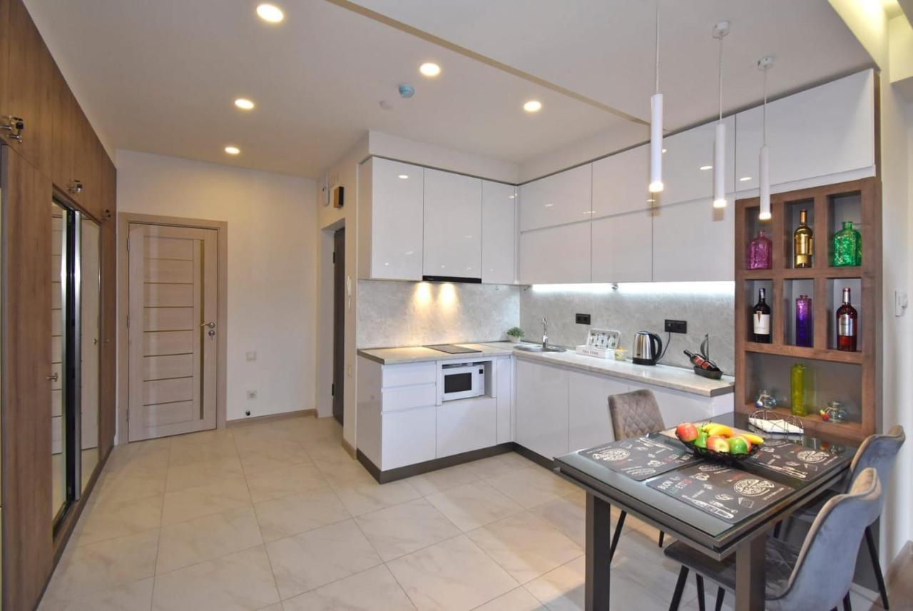 Home4You City Center Apartments Jerevan Buitenkant foto