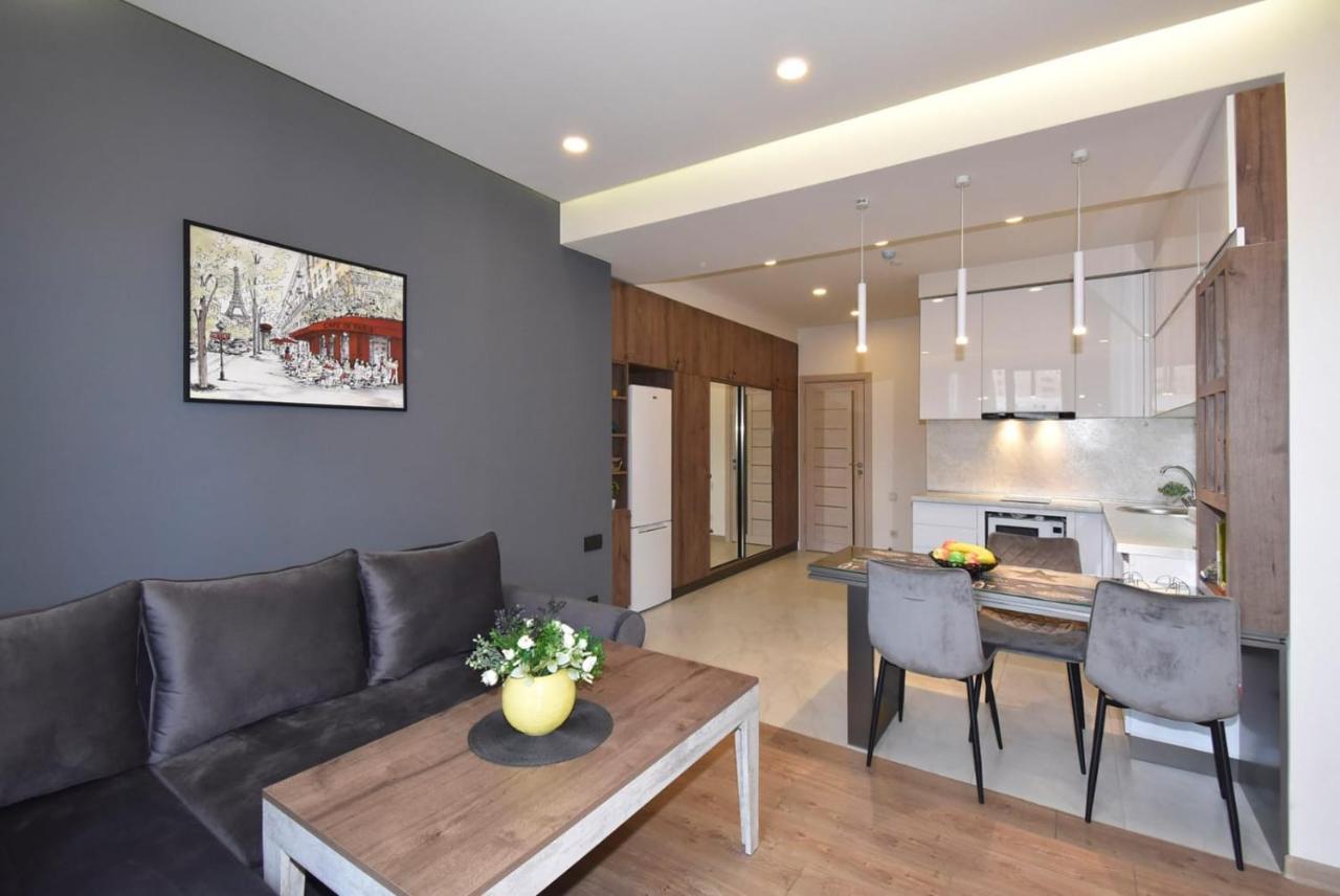 Home4You City Center Apartments Jerevan Buitenkant foto