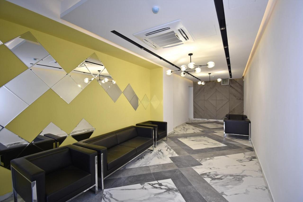 Home4You City Center Apartments Jerevan Buitenkant foto