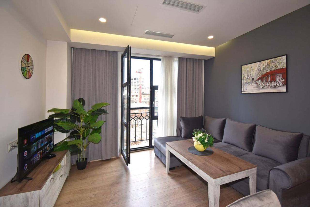 Home4You City Center Apartments Jerevan Buitenkant foto