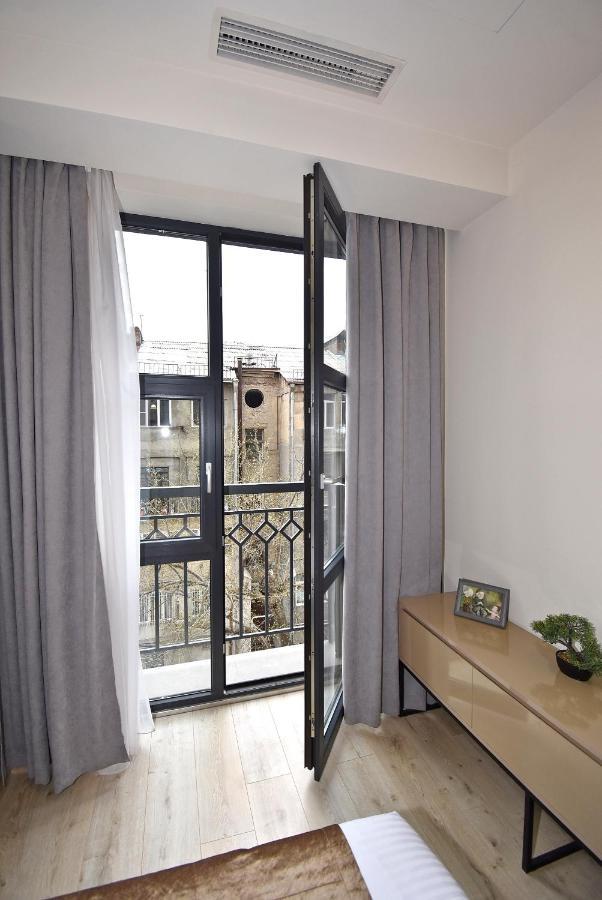 Home4You City Center Apartments Jerevan Buitenkant foto