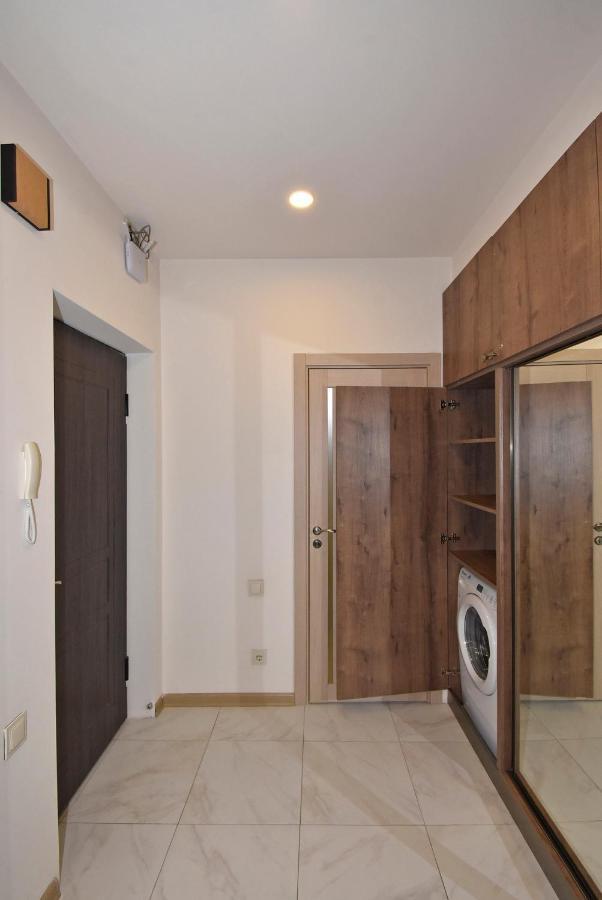 Home4You City Center Apartments Jerevan Buitenkant foto