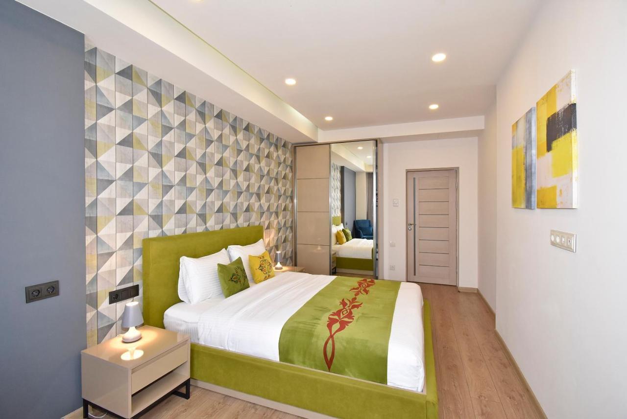 Home4You City Center Apartments Jerevan Buitenkant foto