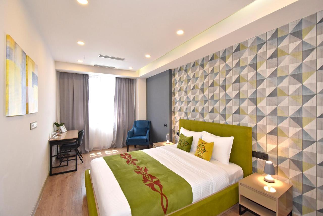Home4You City Center Apartments Jerevan Buitenkant foto