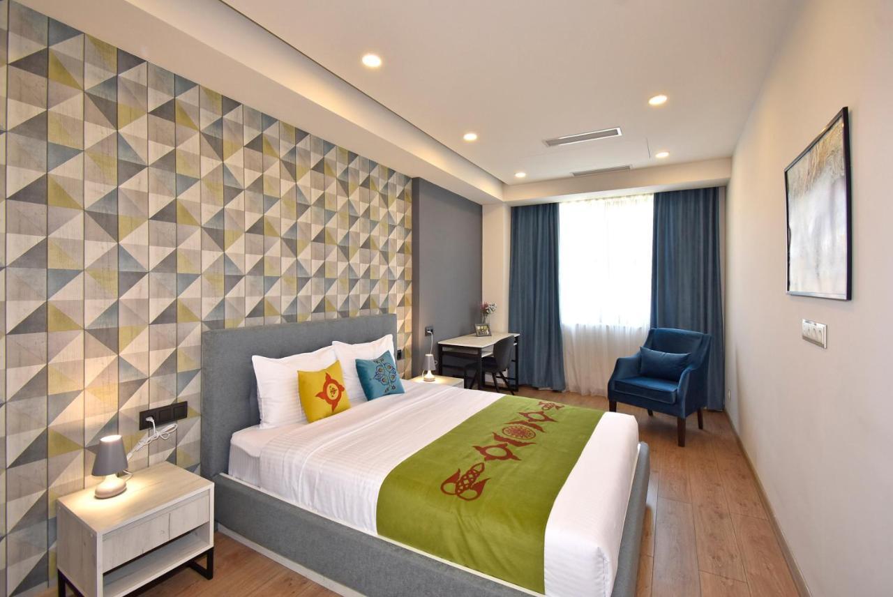 Home4You City Center Apartments Jerevan Buitenkant foto