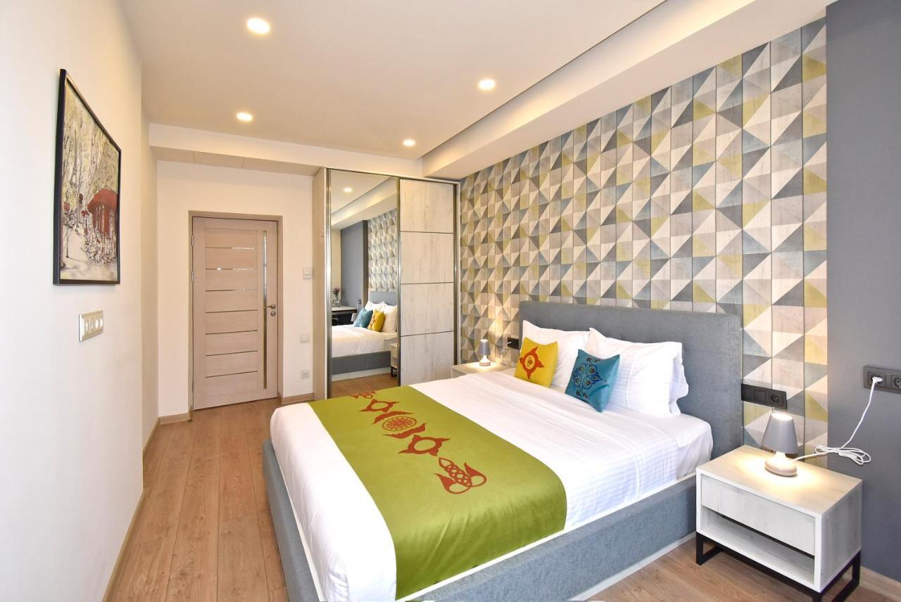 Home4You City Center Apartments Jerevan Buitenkant foto